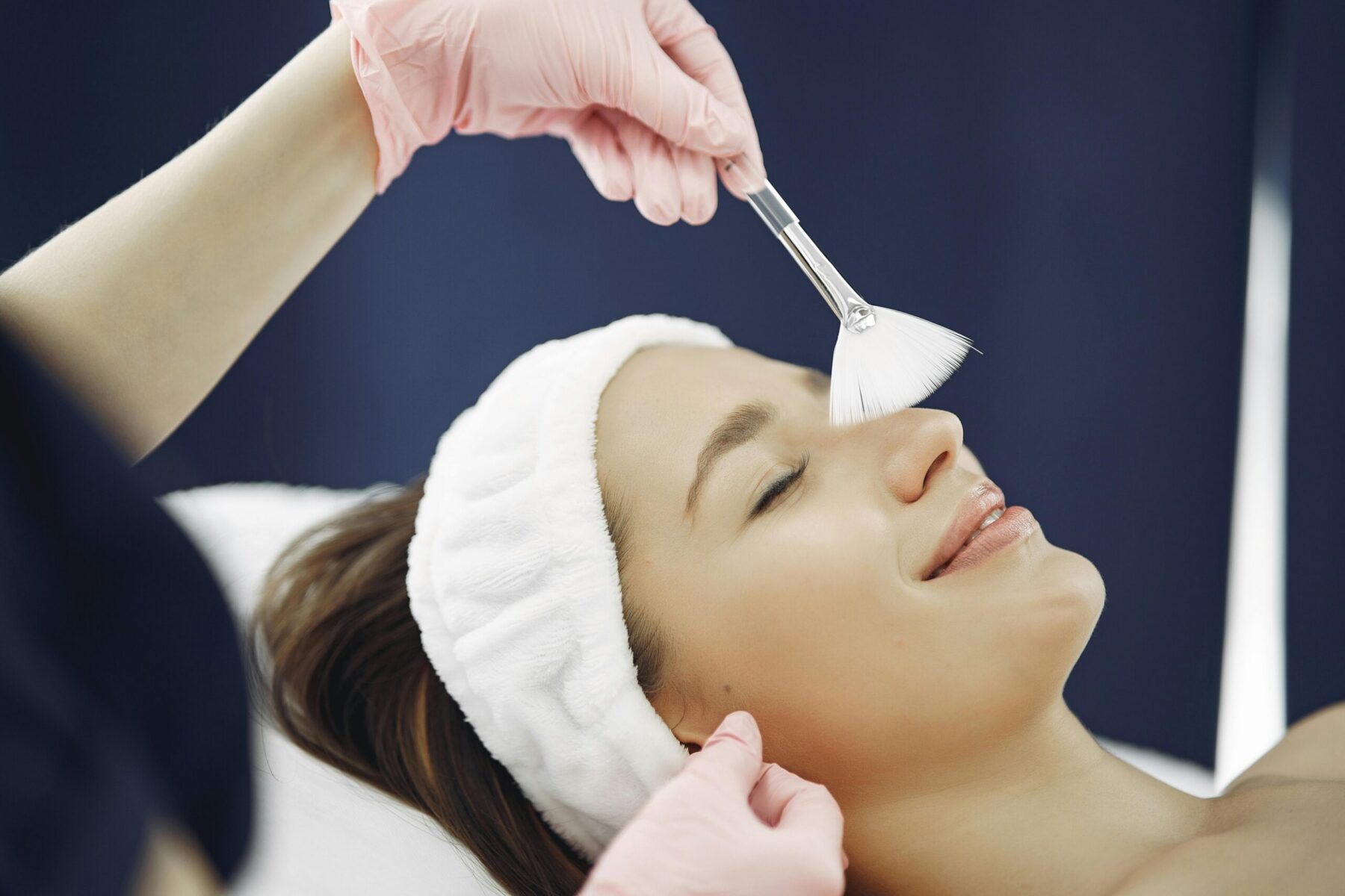 Chemical Peel Duration Explained: How Long Does Treatment Take?